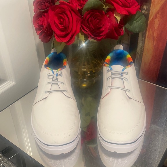 Men’s UNDER ARMOR WHITE CANVAS SNEAKERS